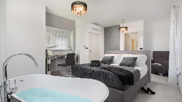 4-Bedroom Villa in Premantura for up to 8 Guests