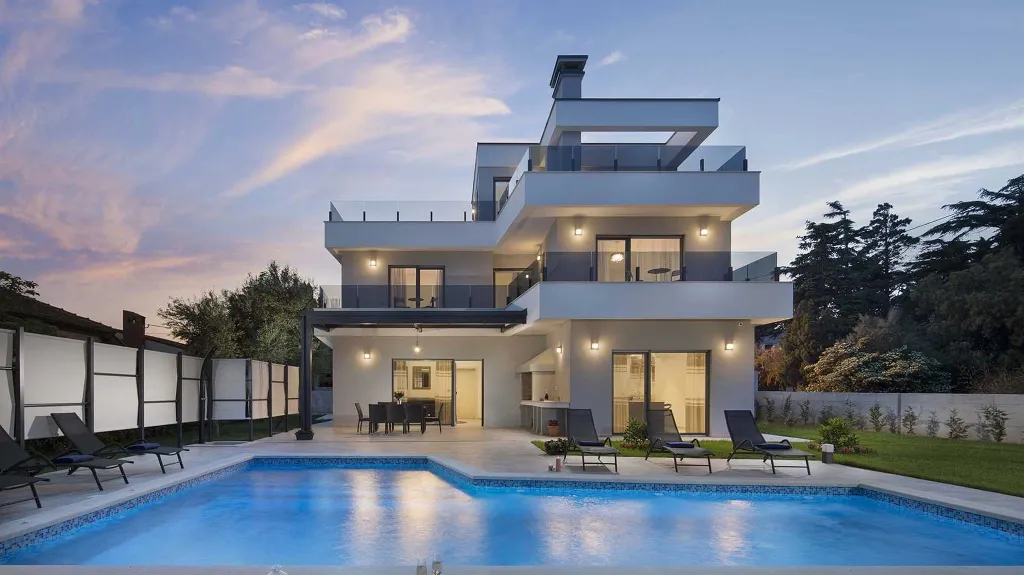 4-Bedroom Villa in Premantura for up to 8 Guests