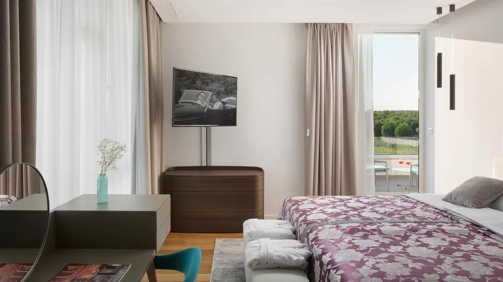 6-Bedroom Villa in Bale for Up to 12 Guests