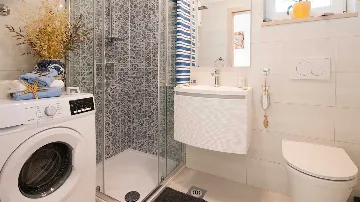 Umag Traditional-Style Villa with Pool for 6 Guests