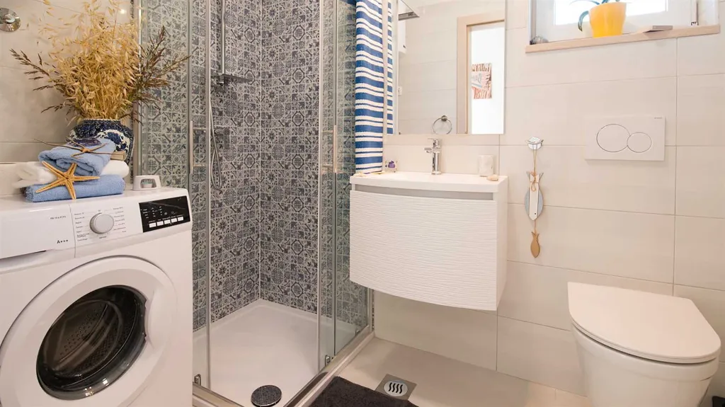 Umag Traditional-Style Villa with Pool for 6 Guests