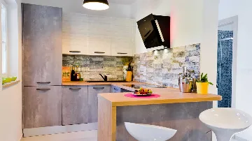 Umag Traditional-Style Villa with Pool for 6 Guests