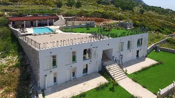 Podstrana Villa for up to 20 Guests near Split