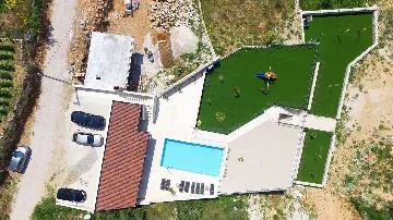 Podstrana Villa for up to 20 Guests near Split