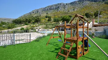 Podstrana Villa for up to 20 Guests near Split