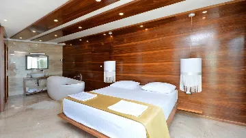 Podstrana Villa for up to 20 Guests near Split