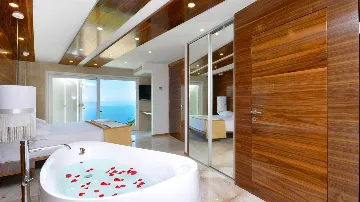 Podstrana Villa for up to 20 Guests near Split