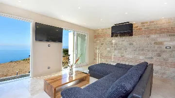 Podstrana Villa for up to 20 Guests near Split