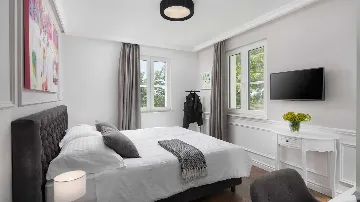 Secluded 6-Bedroom Villa in Butkovići, Istria