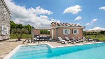 Secluded 6-Bedroom Villa in Butkovići, Istria