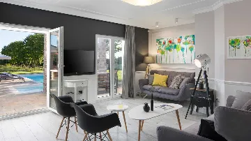 Secluded 6-Bedroom Villa in Butkovići, Istria