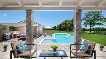 Secluded 6-Bedroom Villa in Butkovići, Istria