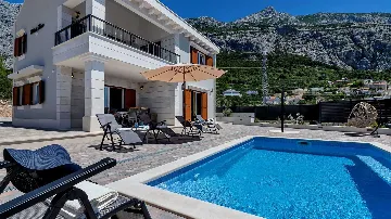 Makarska Sea-View Villa with Outdoor Pool