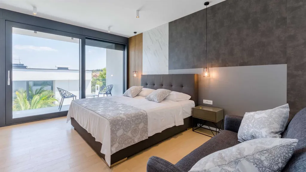 Modern Villa in Sutivan for Up to 8 Guests