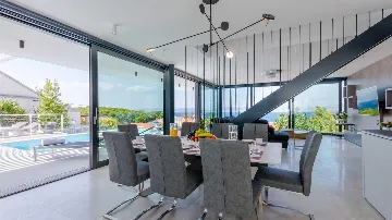 Modern Villa in Sutivan for Up to 8 Guests