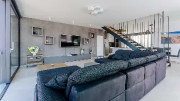 Modern Villa in Sutivan for Up to 8 Guests