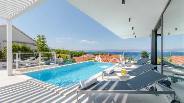 Modern Villa in Sutivan for Up to 8 Guests