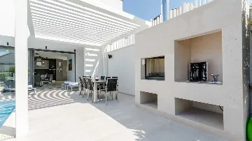 Modern Villa in Sutivan for Up to 8 Guests