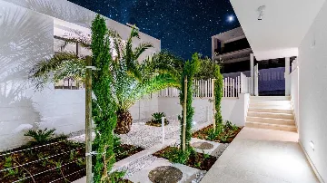 Modern Villa in Sutivan for Up to 8 Guests