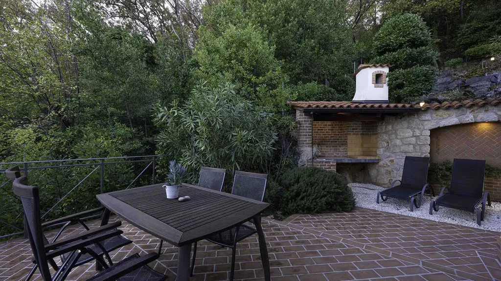 5-Bedroom Villa with Heated Pool, Mošćenička Draga