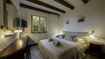 5-Bedroom Villa with Heated Pool, Mošćenička Draga