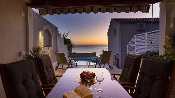 Heritage Villa in Makarska with Pool and Sea View