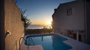 Heritage Villa in Makarska with Pool and Sea View