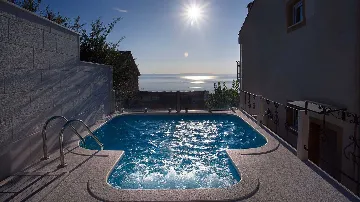 Heritage Villa in Makarska with Pool and Sea View