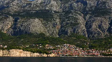 Villa in Makarska for up to 5 with Sauna & Jacuzzi