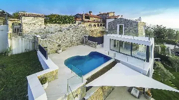 Villa with Views in Merišće for 10 Guests