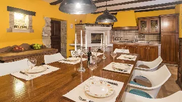 Villa with Views in Merišće for 10 Guests