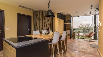 Villa with Views in Merišće for 10 Guests