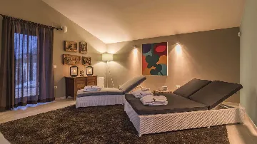 Villa with Views in Merišće for 10 Guests