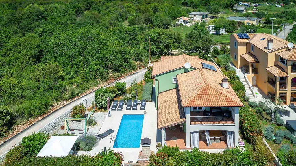 Villa with Pool in Krnica (3 Bedrooms, Sleeps 8)
