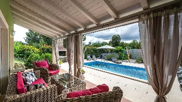 Villa with Pool in Krnica (3 Bedrooms, Sleeps 8)