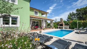 Villa with Pool in Krnica (3 Bedrooms, Sleeps 8)