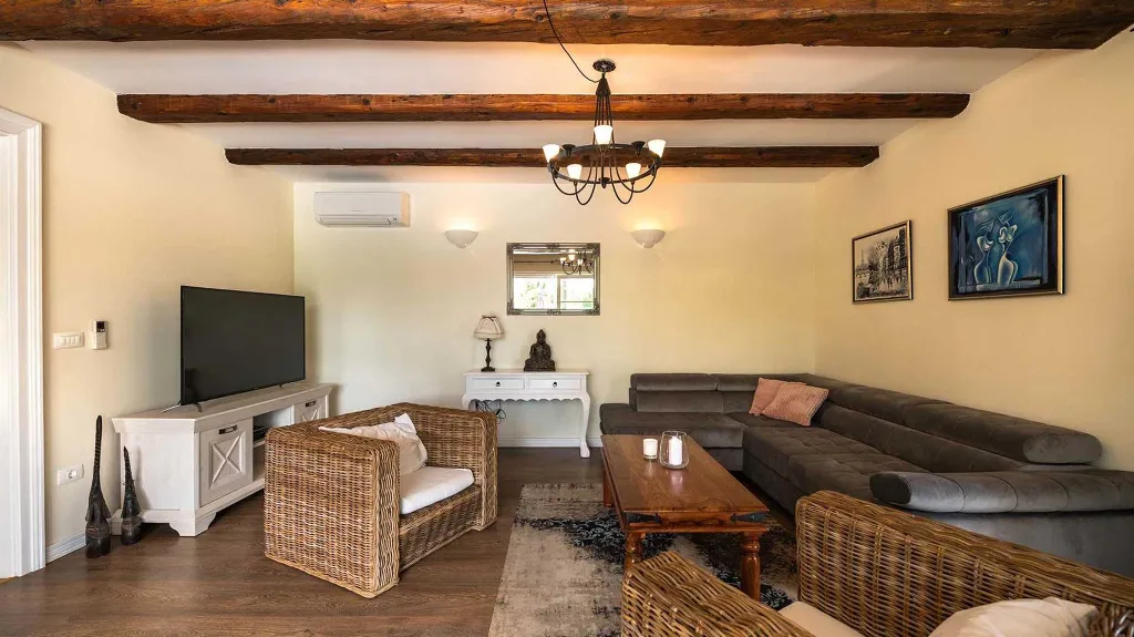 Villa with Pool in Krnica (3 Bedrooms, Sleeps 8)