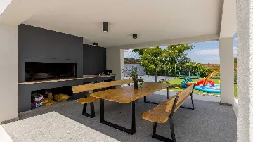 4-Bedroom Villa in Zaton, Croatia (Sleeps 10)