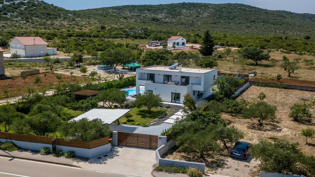 4-Bedroom Villa in Zaton, Croatia (Sleeps 10)