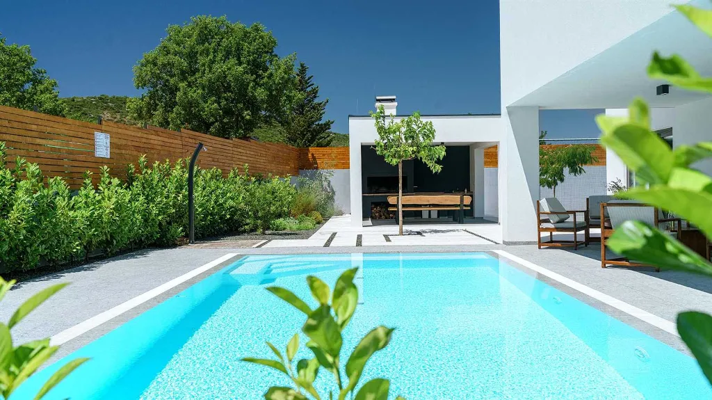4-Bedroom Villa in Zaton, Croatia (Sleeps 10)