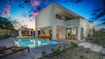 4-Bedroom Villa in Zaton, Croatia (Sleeps 10)