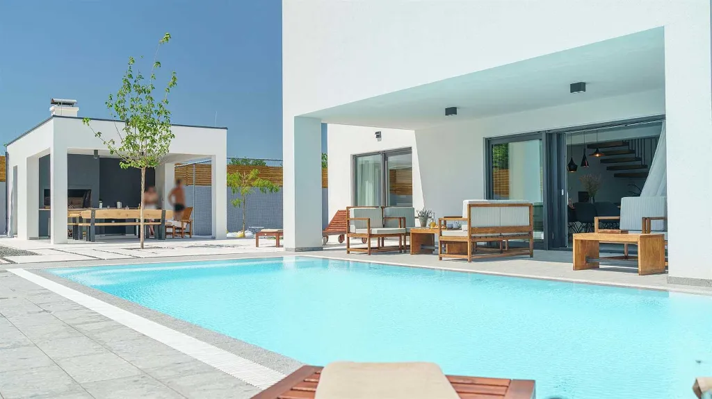 4-Bedroom Villa in Zaton, Croatia (Sleeps 10)