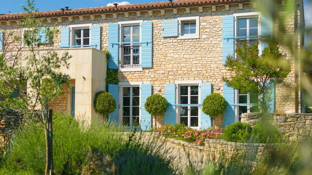 Stone Villa with Pool in Marčana for up to 8