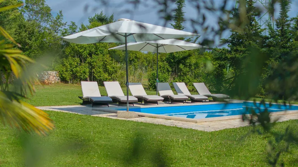 Stone Villa with Pool in Marčana for up to 8