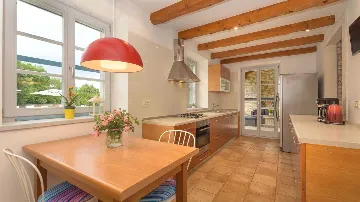 Stone Villa with Pool in Marčana for up to 8