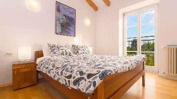 Stone Villa with Pool in Marčana for up to 8