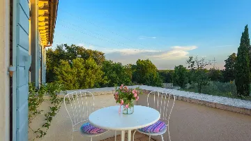 Stone Villa with Pool in Marčana for up to 8