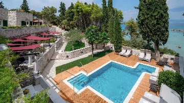 Beachfront Villa with Pool in Supetar (Sleeps 12)