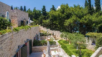 Beachfront Villa with Pool in Supetar (Sleeps 12)