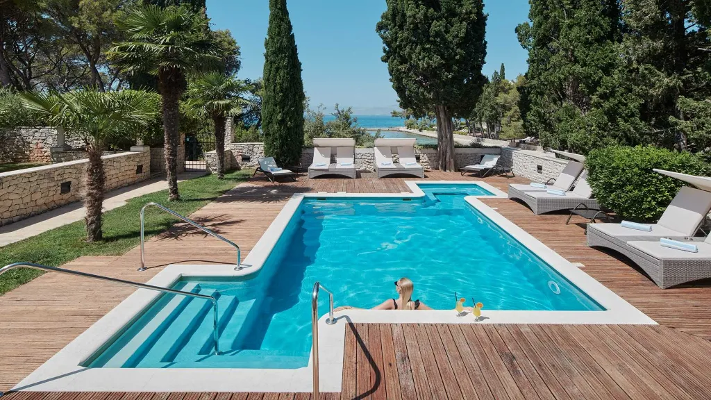 Beachfront Villa with Pool in Supetar (Sleeps 12)